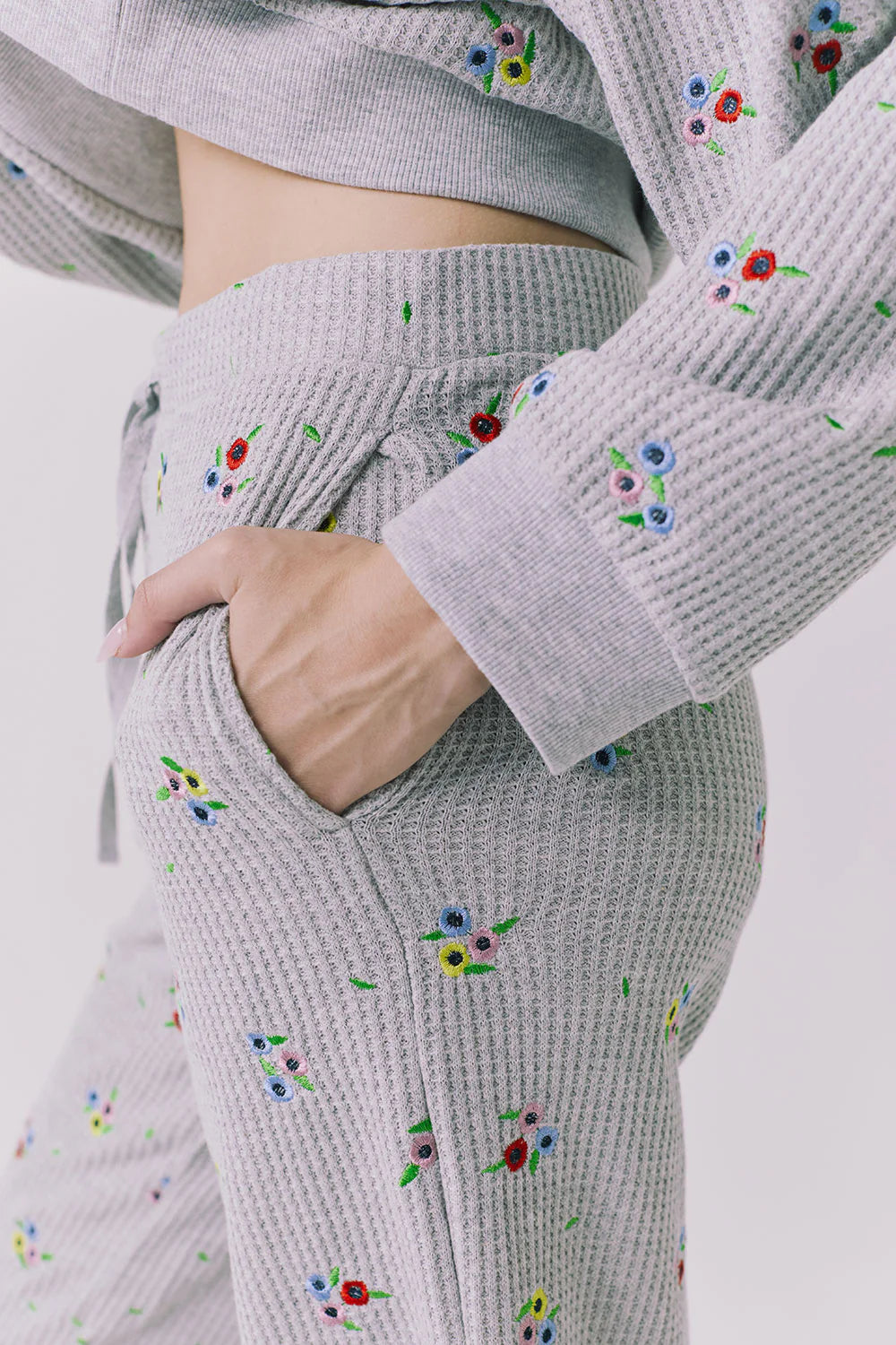Chaser Brandy Cropped Heather Grey Ditsy Jogger