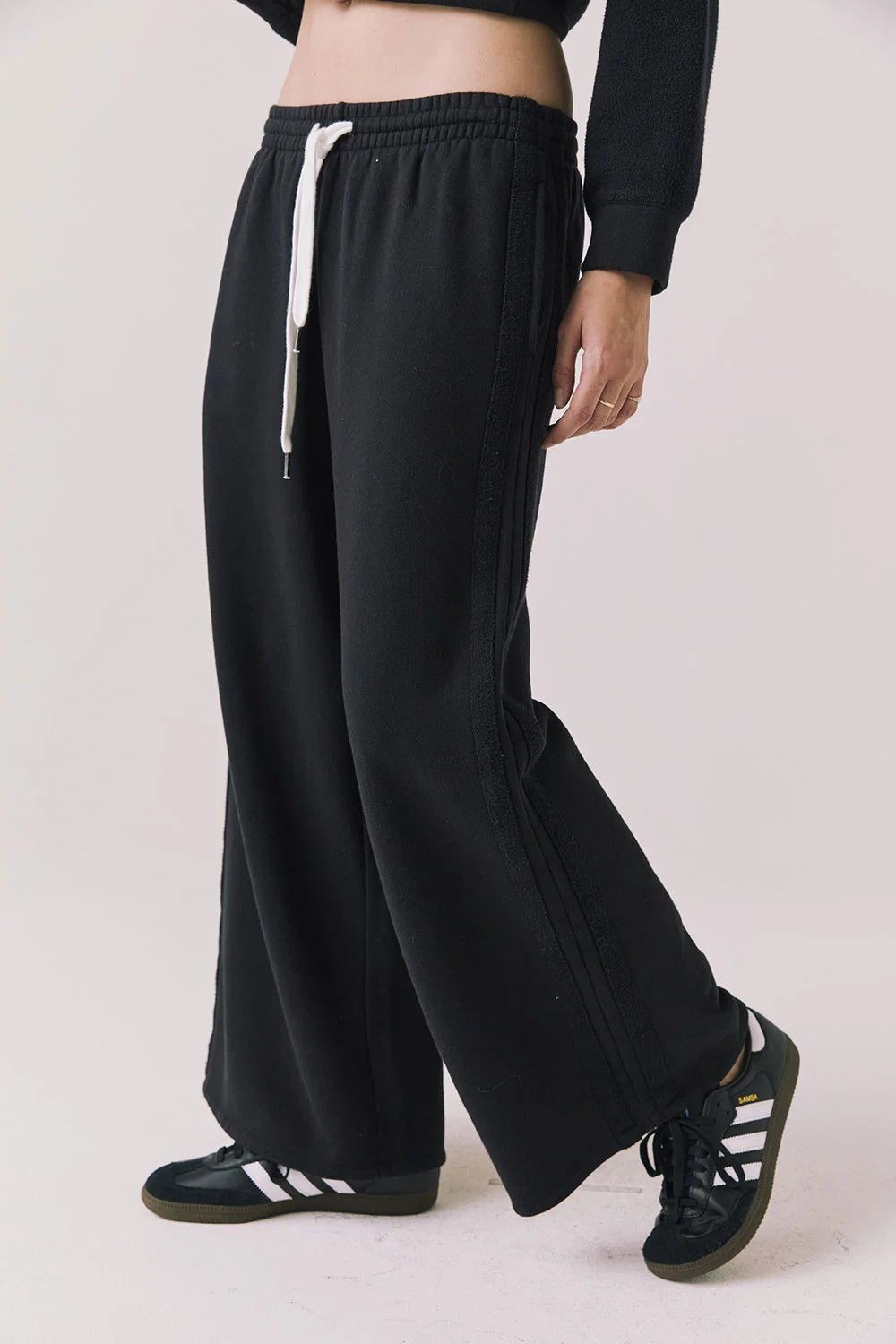 Chaser Hazel True Black Joggers