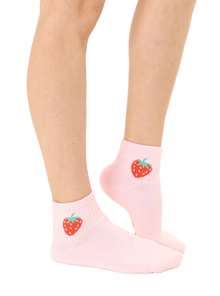 Living Royal Strawberry Ankle Socks